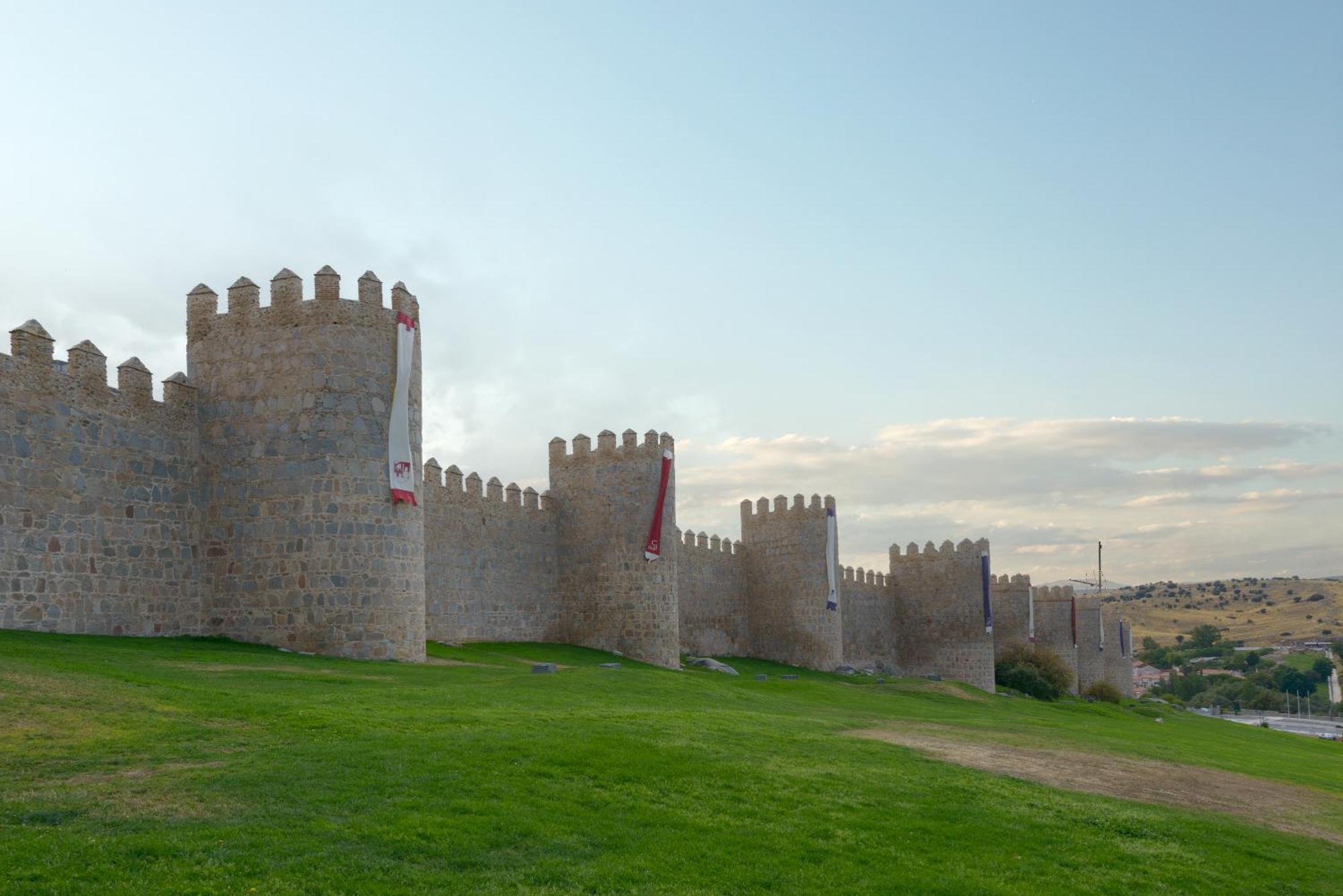 Balcony View To Avila's Alcazar Apartment Avila